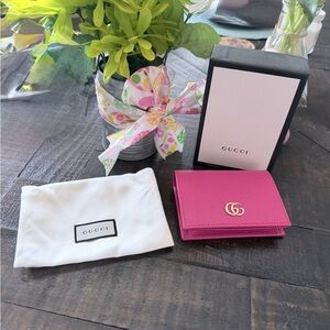 Gucci GG Marmont Fuchsia Leather Wallet